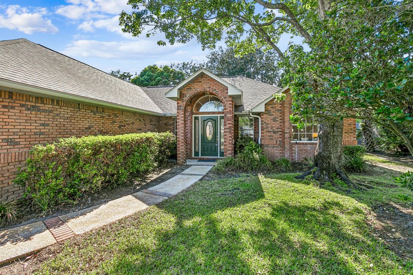 Welcome to the Florida lifestyle you've been dreaming of--where - photo 4