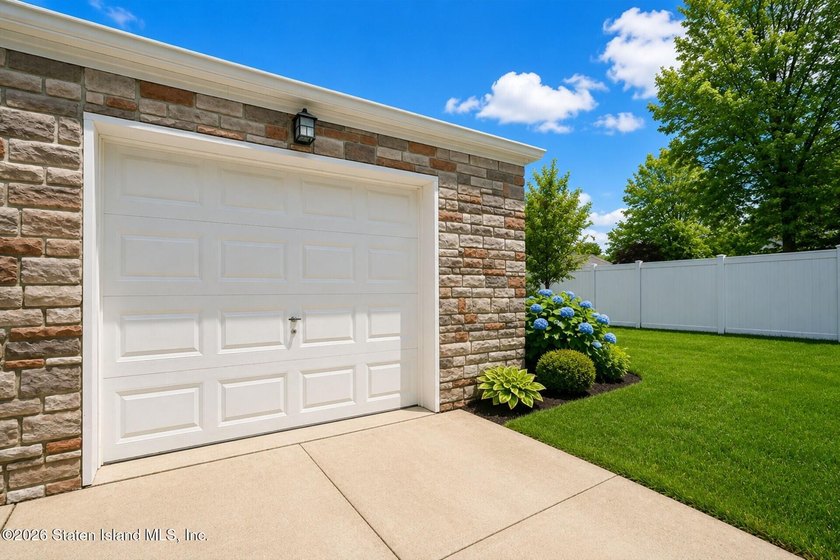 Welcome to 172 Mac Gregor Street, a legal two-family detached - photo 4