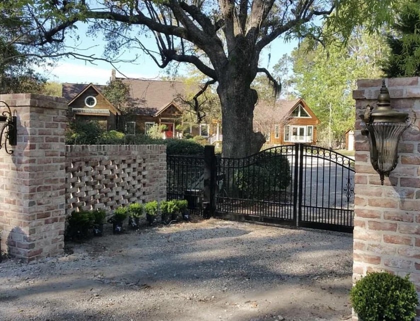 Back on Market due to no fault of sellers or property. Previous - photo 7