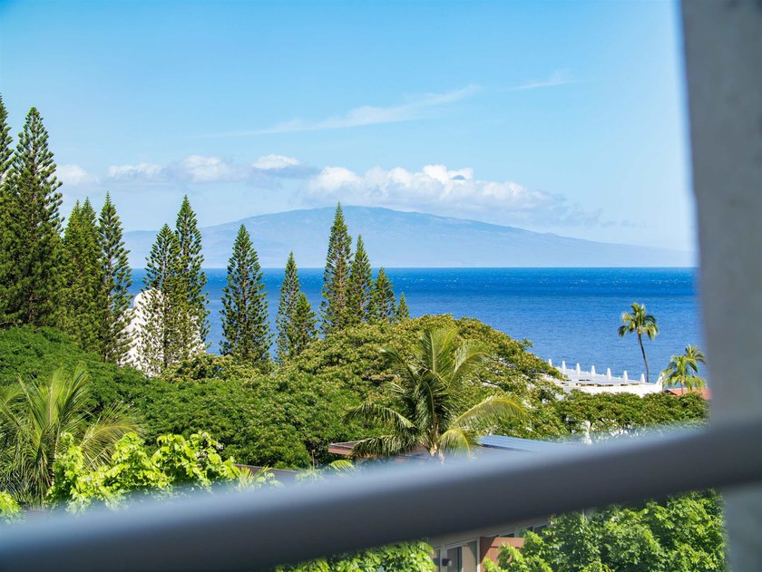 Makali'i Magnificence! Premium top row position with - photo 11