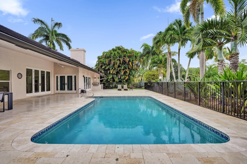 Welcome to one of Boca Raton's most sought-after gated golf - photo 20