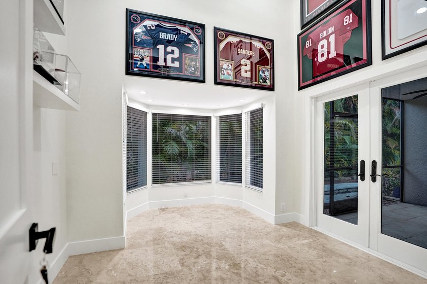 Welcome to one of Boca Raton's most sought-after gated golf - photo 23