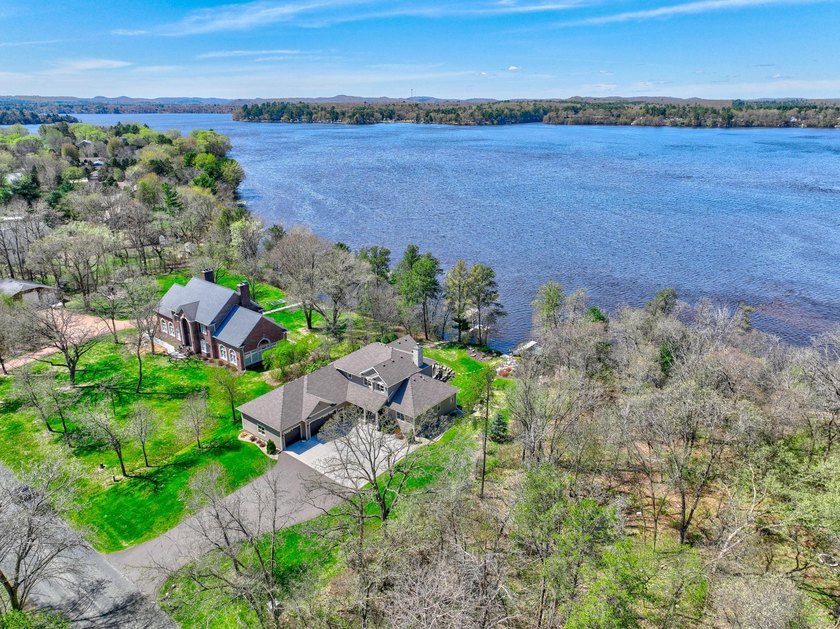 Exceptional 6BR/4BA/3Car Waterfront Custom Built 2018 on Tainter - photo 34