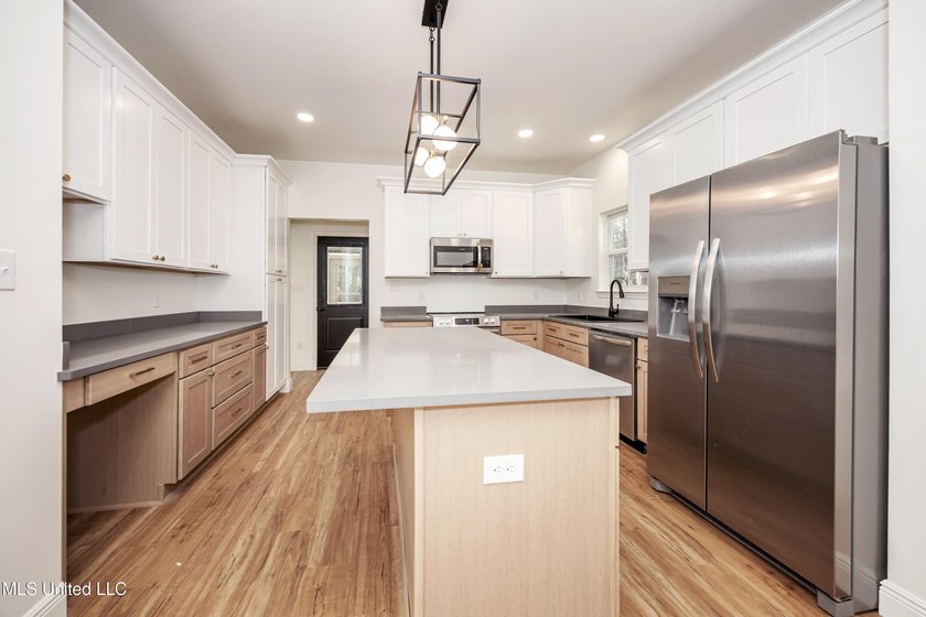 Welcome home to this beautiful new construction in Ocean - photo 16
