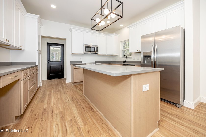 Welcome home to this beautiful new construction in Ocean - photo 23