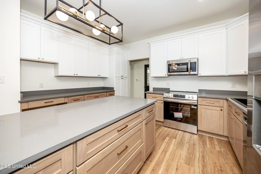 Welcome home to this beautiful new construction in Ocean - photo 24