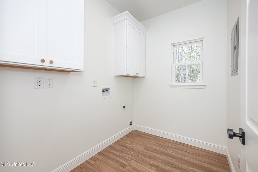 Welcome home to this beautiful new construction in Ocean - photo 40