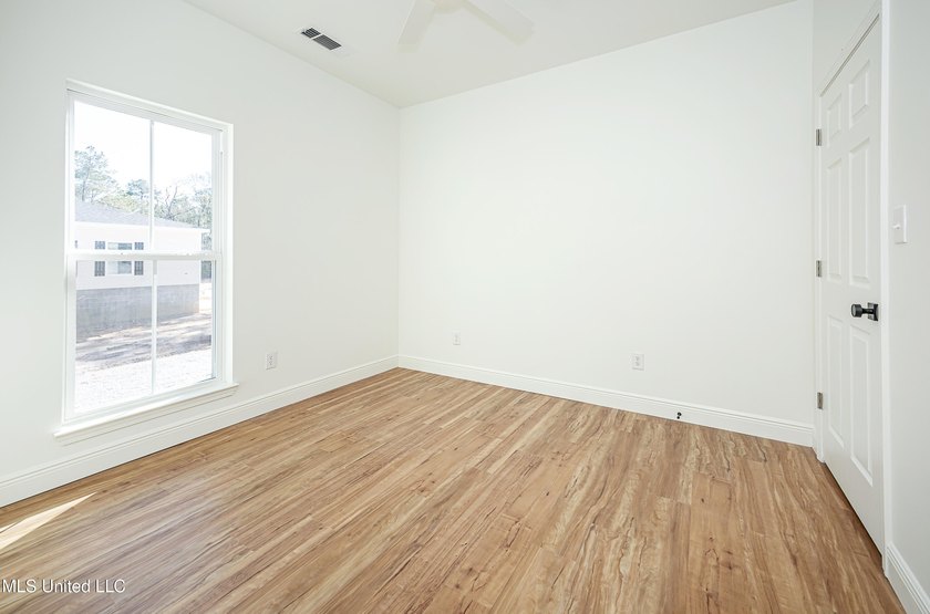 Welcome home to this beautiful new construction in Ocean - photo 50