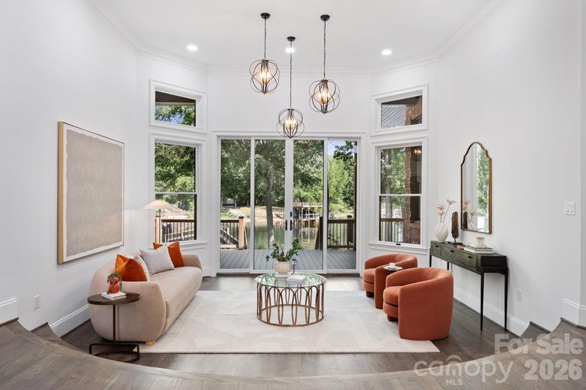 Experience the perfect blend of luxury lakefront living and - photo 8