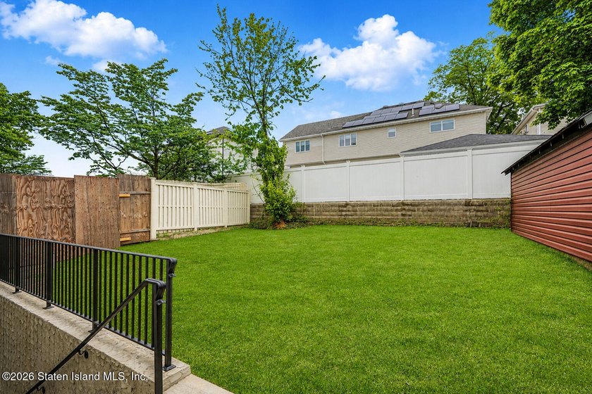 THIS IS A BRAND NEW DETACHED TWO FAMILY HOUSE. 2ND FLOOR HAS 3 - photo 9