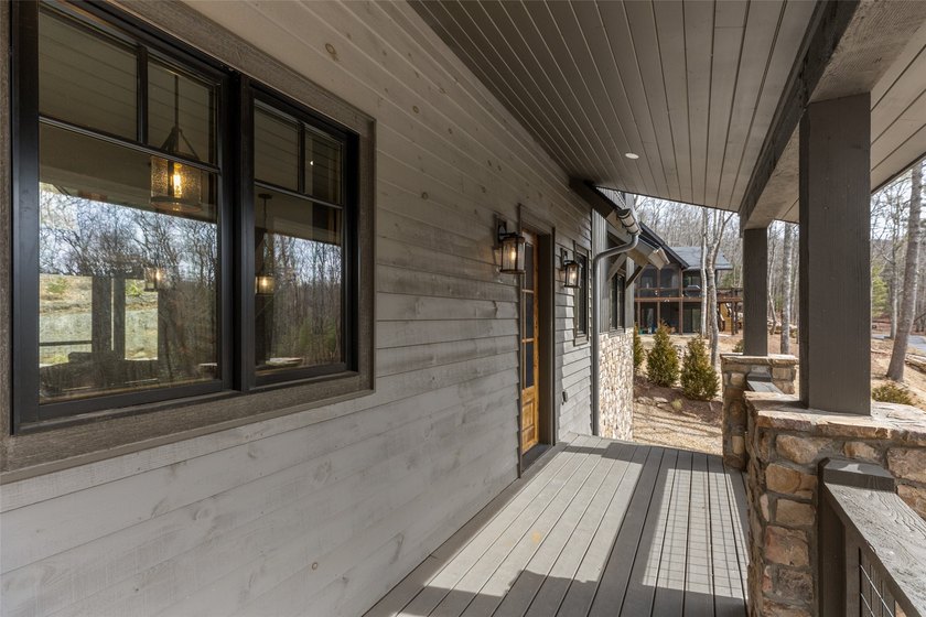 Located in the private and prestigious, 2,000 acre Chinquapin - photo 5