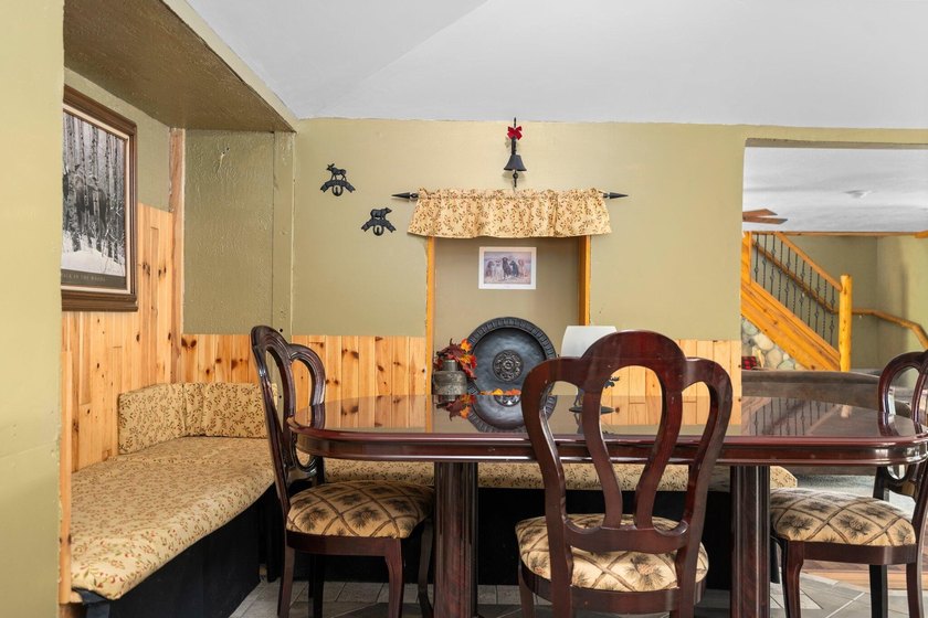 COMPETITIVELY PRICED TO SELL! This recently renovated, FULLY - photo 14