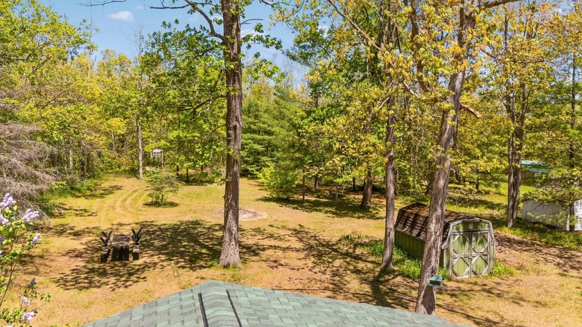 COMPETITIVELY PRICED TO SELL! This recently renovated, FULLY - photo 39