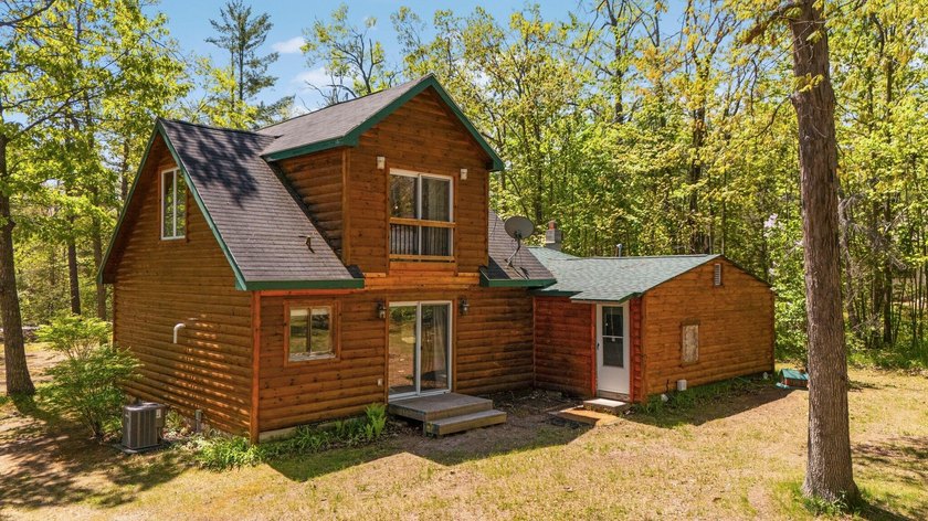 COMPETITIVELY PRICED TO SELL! This recently renovated, FULLY - photo 44