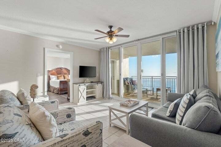 laundry, and owners' closet. This stylish beach haven boasts - photo 7