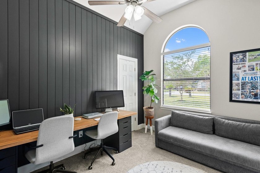 Welcome home to this gorgeous, light-filled 3-bedroom - photo 10
