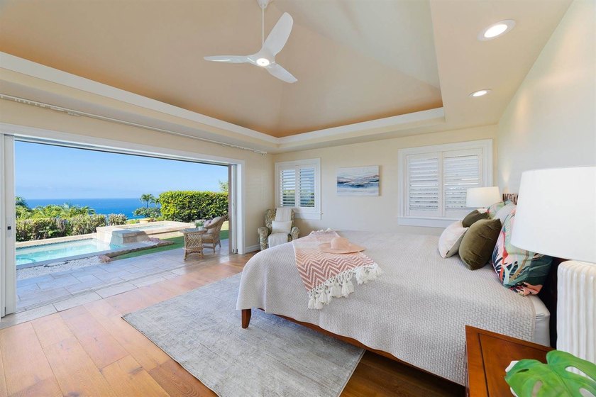 Perched above the Kona coast in the gated community of Bayview - photo 15