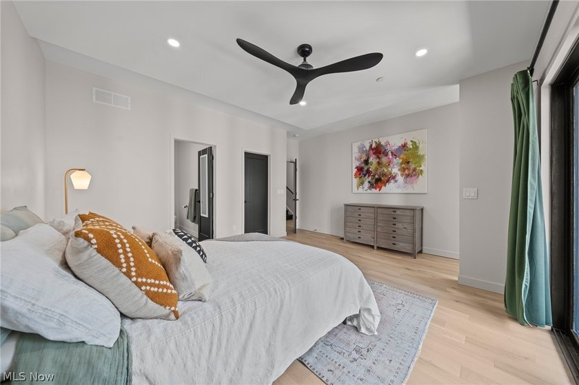 This is your opportunity to own one of Ohio City's most refined - photo 26