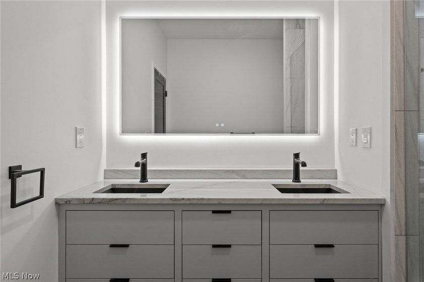 This is your opportunity to own one of Ohio City's most refined - photo 28