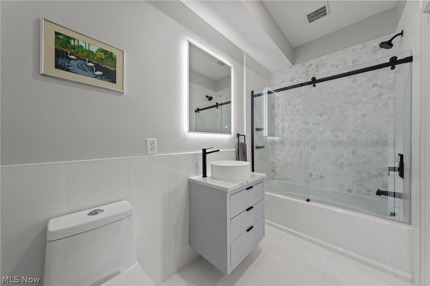 This is your opportunity to own one of Ohio City's most refined - photo 31