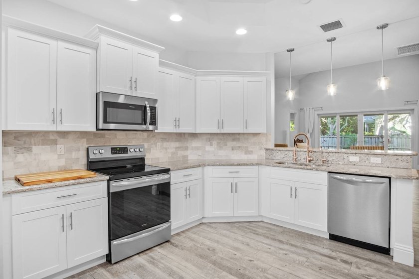 Welcome to 965 SW Flora Belle Lane. a beautiful Key West style - photo 13