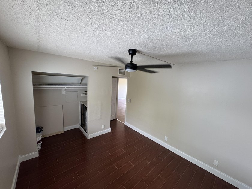 Waterfront living in the heart of North Palm Beach. This - photo 24