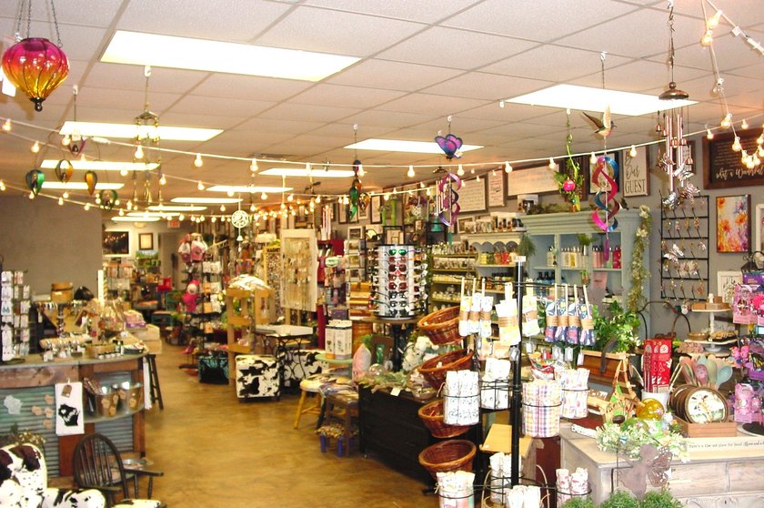 VERY SOLID, WELL CARED FOR BUILDING in downtown Ladysmith! - photo 8