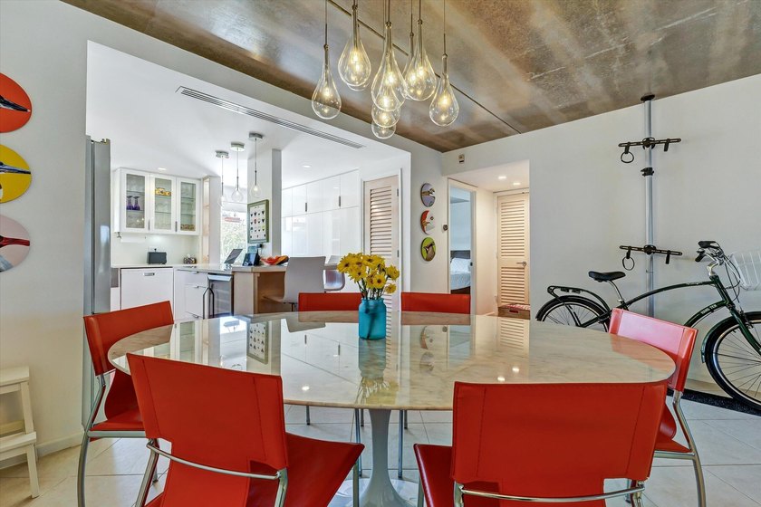 Welcome to paradise on Singer Island, where coastal luxury meets - photo 7