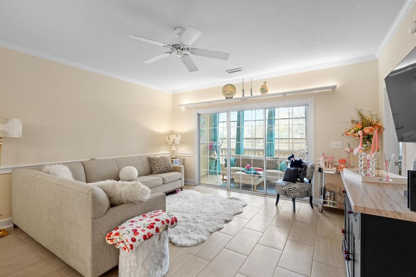 Beautiful first floor 2 bedroom, 2 bath condo located in the - photo 5