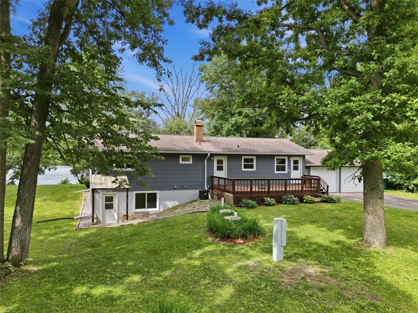 Updated house with the nicest frontage on Old Abe Lake, 200ft of - photo 2