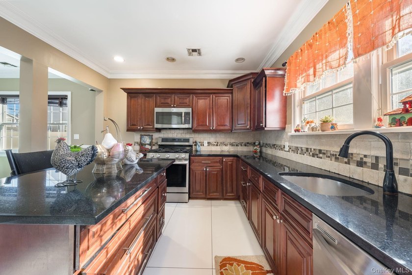 Welcome to 732 Sunrise Avenue, a thoughtfully designed home that - photo 22