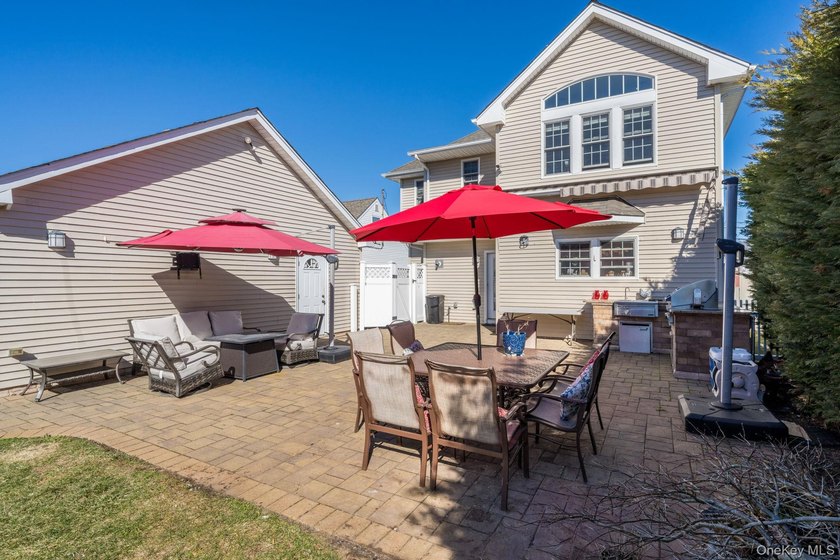 Welcome to 732 Sunrise Avenue, a thoughtfully designed home that - photo 43