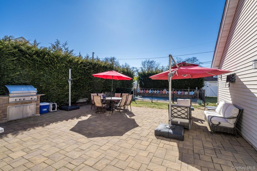 Welcome to 732 Sunrise Avenue, a thoughtfully designed home that - photo 45