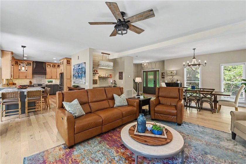 Enjoy The Keowee Life at 9 Rip Tide Ct. with direct water access - photo 7