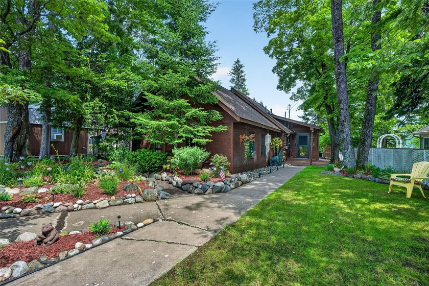 LAKE LIFE STARTS HERE ON UPPER ST. CROIX LAKE! This beautifully - photo 9