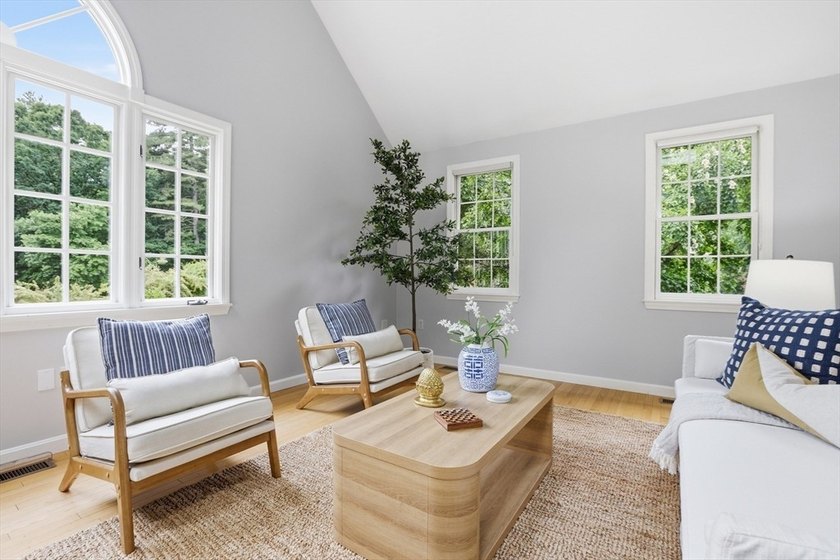 Welcome to this beautifully updated Colonial set on 1.74 acres - photo 14