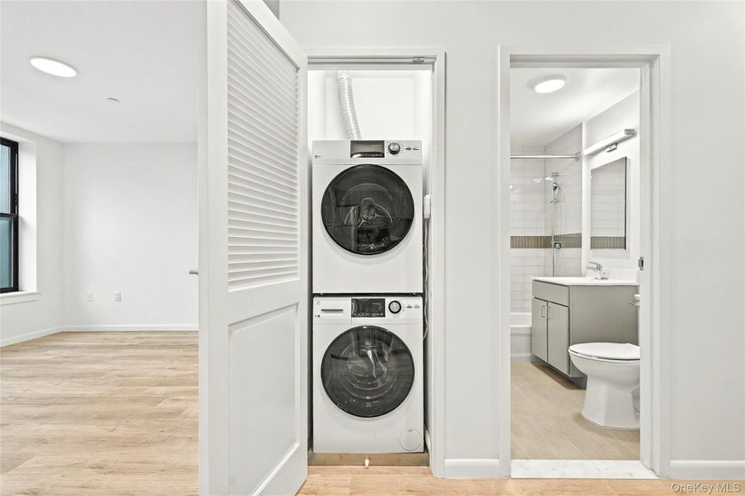Welcome to the Soundview Park Townhouses. This is New - photo 18