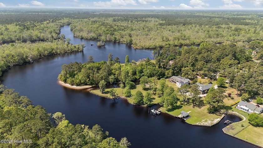 Completely reimagined waterfront residence on the Trent River - photo 25