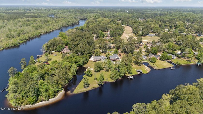 Completely reimagined waterfront residence on the Trent River - photo 26