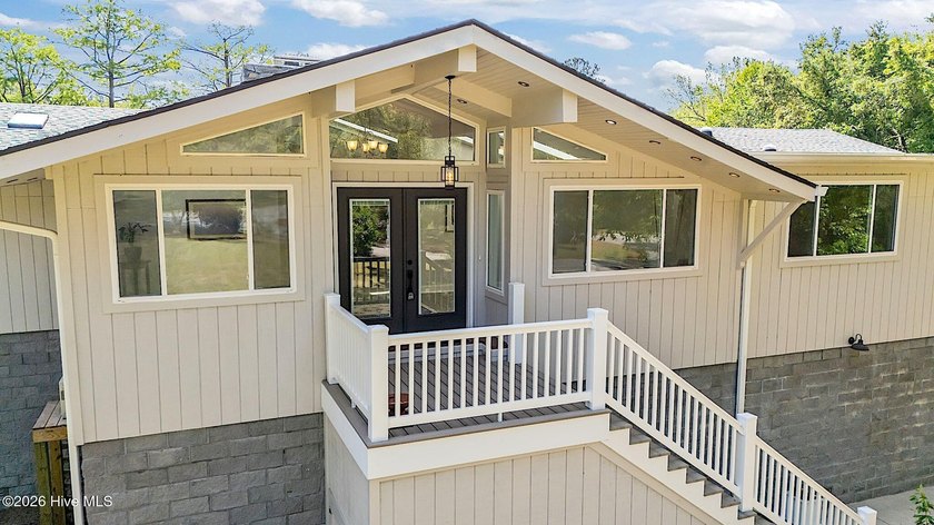 Completely reimagined waterfront residence on the Trent River - photo 31