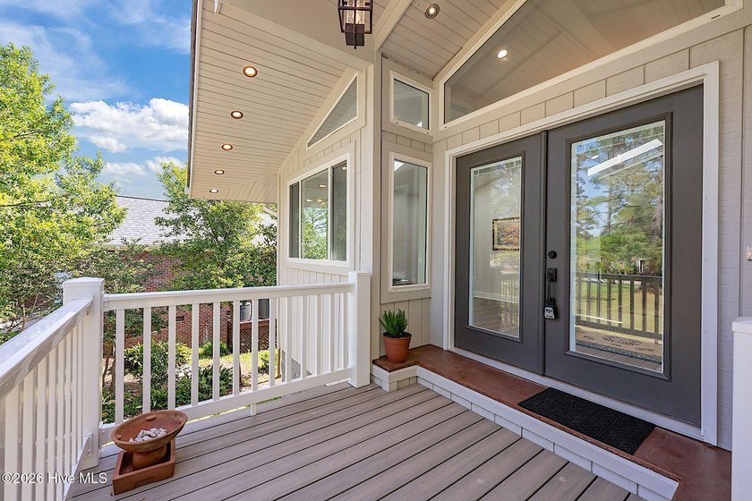 Completely reimagined waterfront residence on the Trent River - photo 32