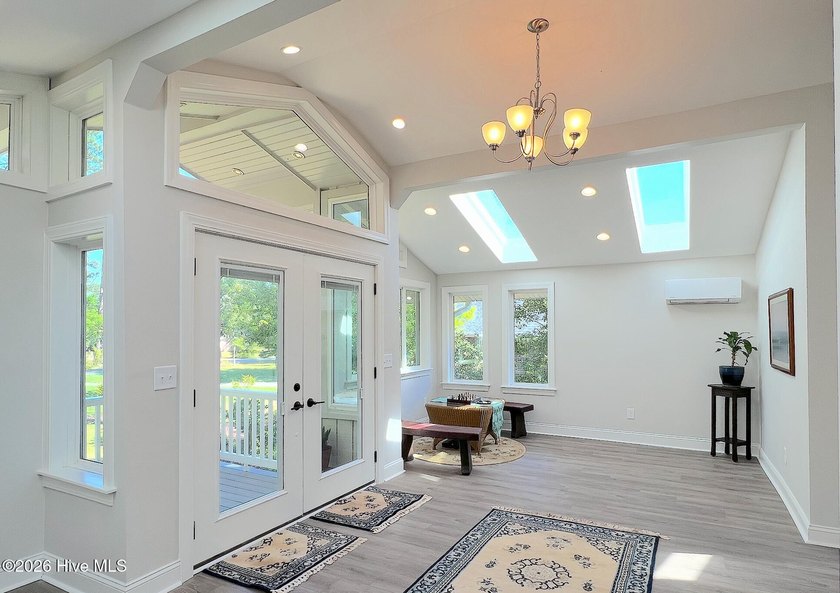 Completely reimagined waterfront residence on the Trent River - photo 37