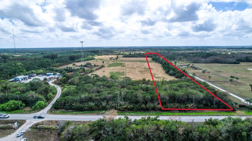 10 acres with 200 feet frontage directly on Bridge Rd. Land is - photo 2