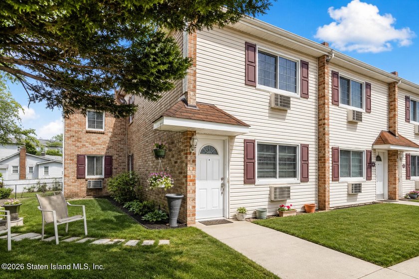 Don't miss this opportunity to own instead of rent ! Welcome to - photo 3