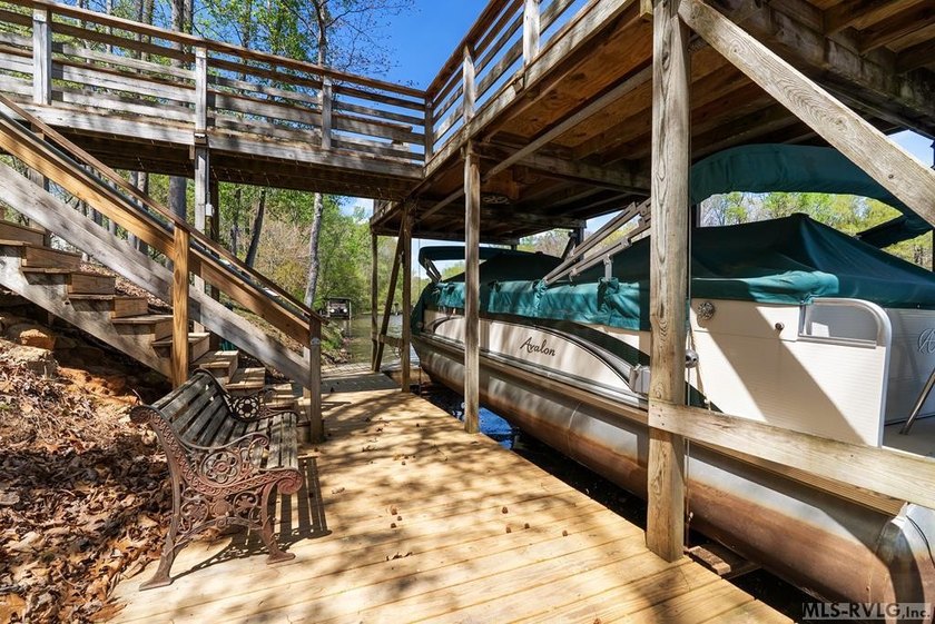 Imagine this: your family compound on three Lake Gaston - photo 58