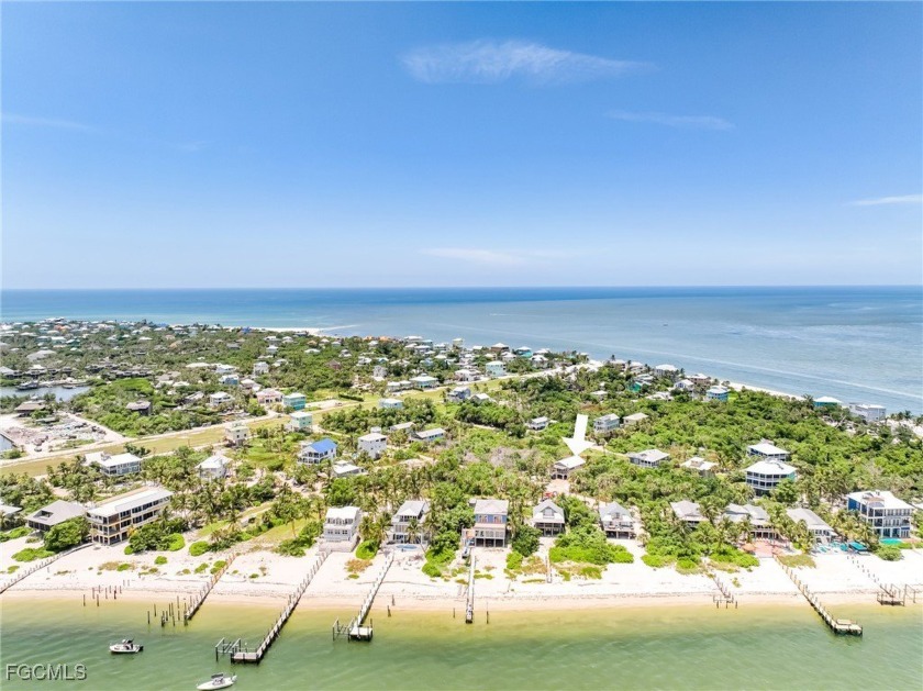 Authentic Old Florida Island Charm and timeless appeal combine - photo 5