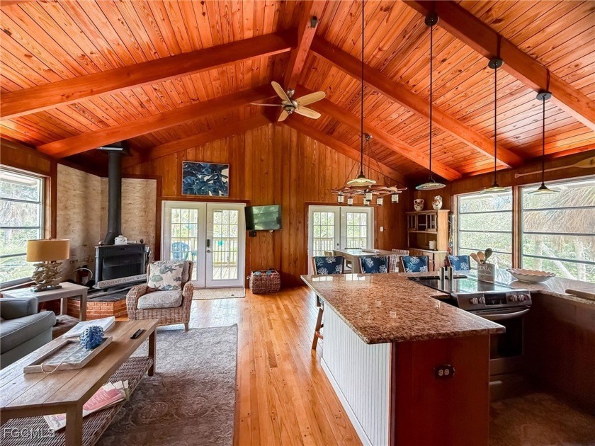Authentic Old Florida Island Charm and timeless appeal combine - photo 8