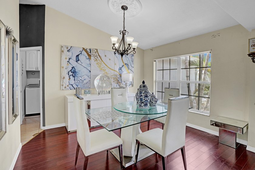 All the room you will ever need ! This immaculate CONCRETE BLOCK - photo 24