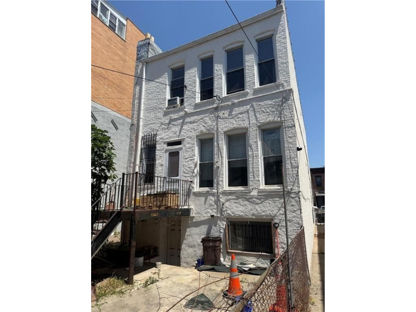 Sunset Park-Super Hot Location!! Situated just minutes away 8th - photo 4