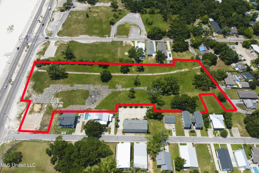 Great Beachfront property located in a high-density Zoning (T-6 - photo 14